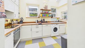 Photo 7- click for photo gallery